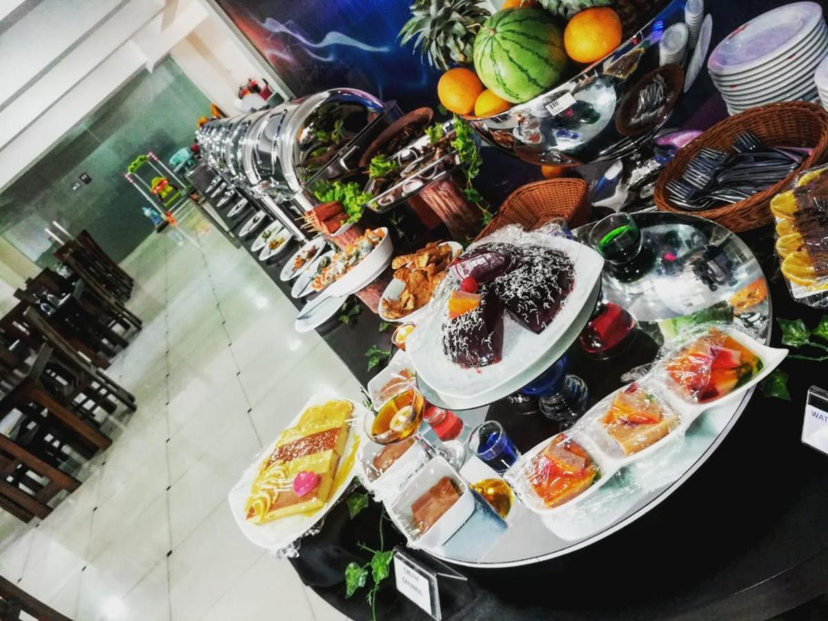Kethumathee Hotel & Banquet รัตนปุระ ภายนอก รูปภาพ