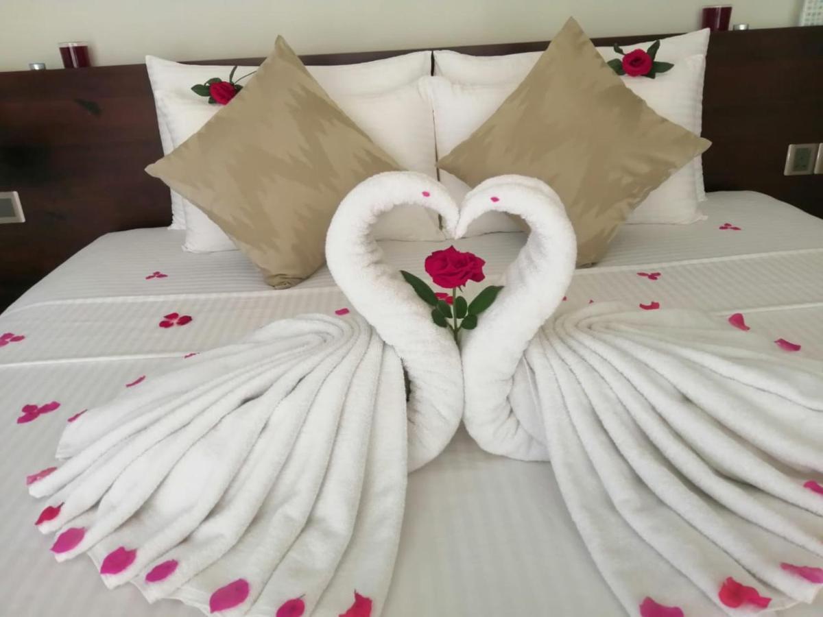 Kethumathee Hotel & Banquet รัตนปุระ ภายนอก รูปภาพ