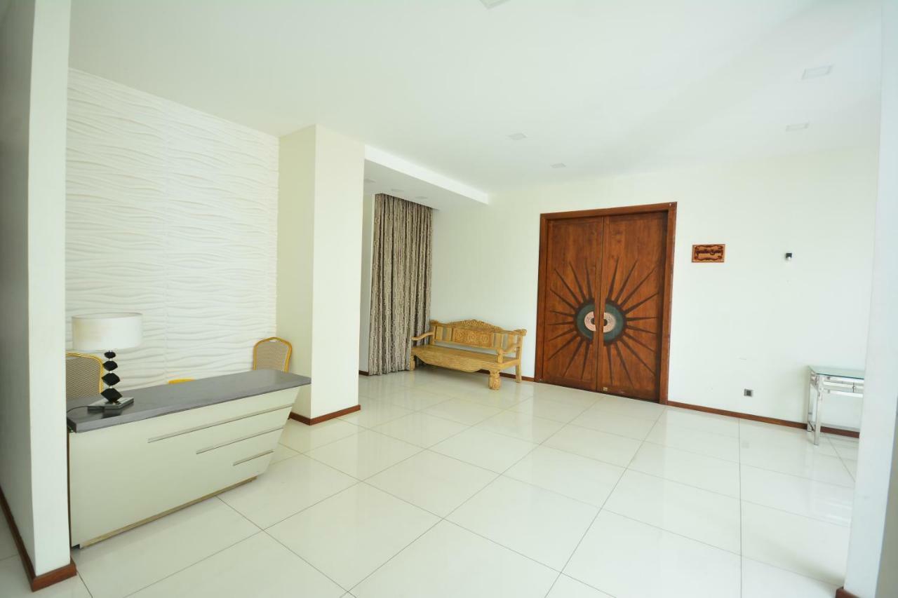 Kethumathee Hotel & Banquet รัตนปุระ ภายนอก รูปภาพ
